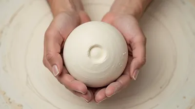 thumb creates hollow center